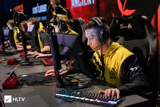 无畏契约全新套装实机演示精彩回顾