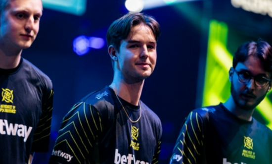 王者荣耀S42赛季辅助出装与上分英雄推荐