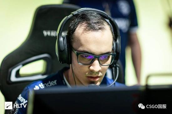 广东湛江队荣获CMG群众足球邀请赛冠军