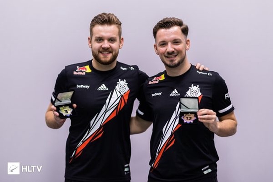 成都AG超玩会荣获KPL年度总冠军 创造电竞历史新篇