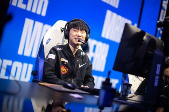 火焰之纹章万缕千丝媒体评分解禁 IGN满分盛赞策略战棋新巅峰